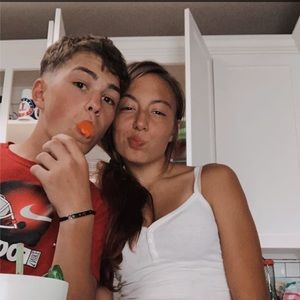 Meet your Posher, Alyza